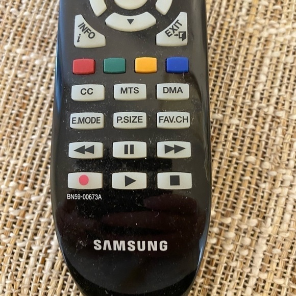 Samsung TV Original Remote Control - Model BN59-00852A - Picture 3 of 5